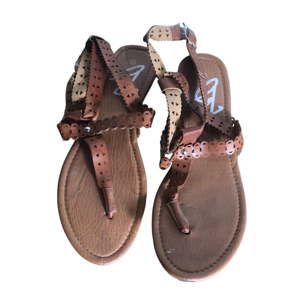 Blue Suede Shoes flat faux leather brown gladiator sandals Sz 11